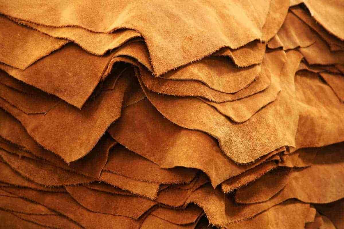 چرم خام گاوی با ضخامت مناسب و کیفیت اولیه بالا
